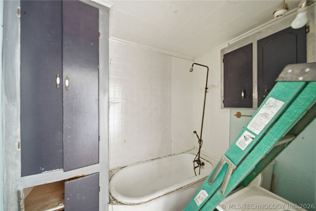 321 E 4th Street, Claremore, OK 74017