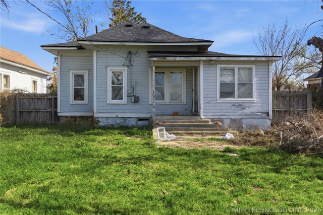 321 E 4th Street, Claremore, OK 74017