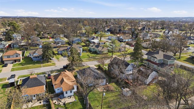 321 E 4th Street, Claremore, OK 74017