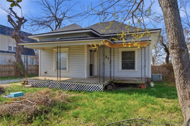 321 E 4th Street, Claremore, OK 74017