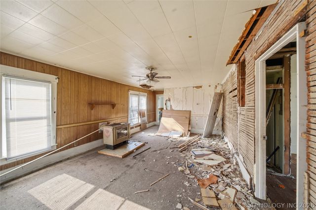 321 E 4th Street, Claremore, OK 74017