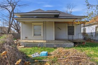 321 E 4th Street, Claremore, OK 74017