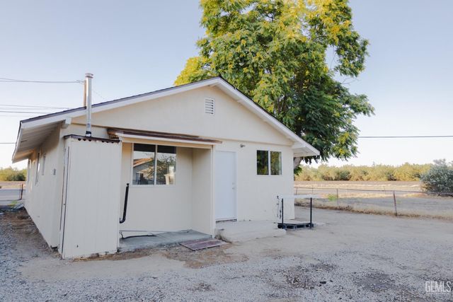 401 Klassen Drive, Shafter, CA 93263