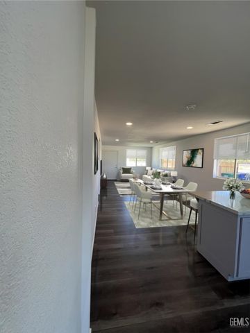 401 Klassen Drive, Shafter, CA 93263