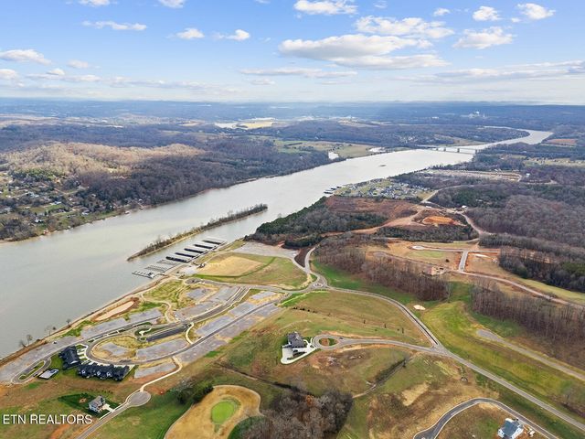 135 Magnolia Hill, Loudon, TN 37774