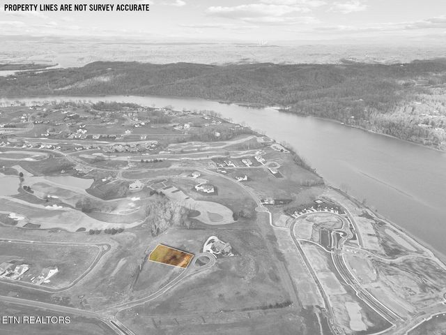 135 Magnolia Hill, Loudon, TN 37774