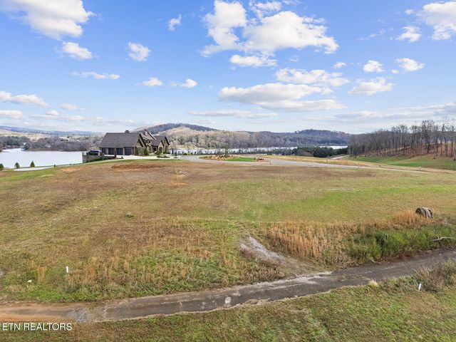 135 Magnolia Hill, Loudon, TN 37774
