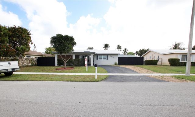 8116 NW 72nd Ave, Tamarac, FL 33321