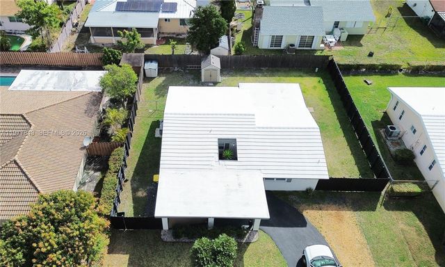 8116 NW 72nd Ave, Tamarac, FL 33321