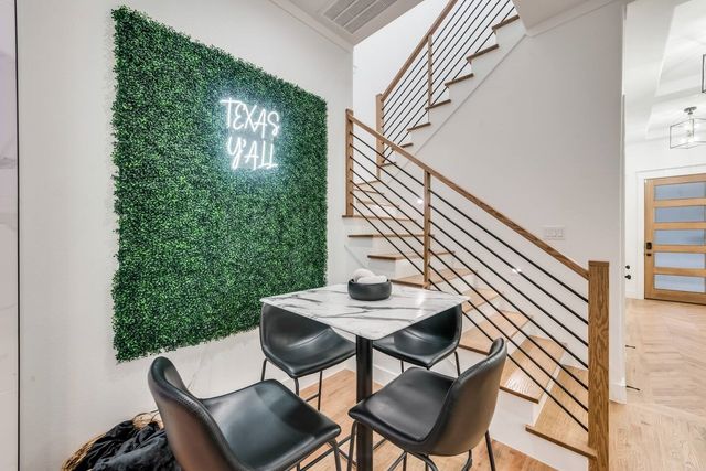 2015 S Ewing Avenue, Dallas, TX 75216