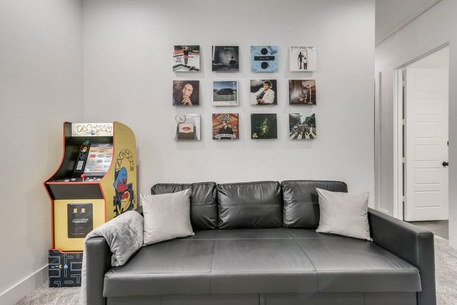 2015 S Ewing Avenue, Dallas, TX 75216