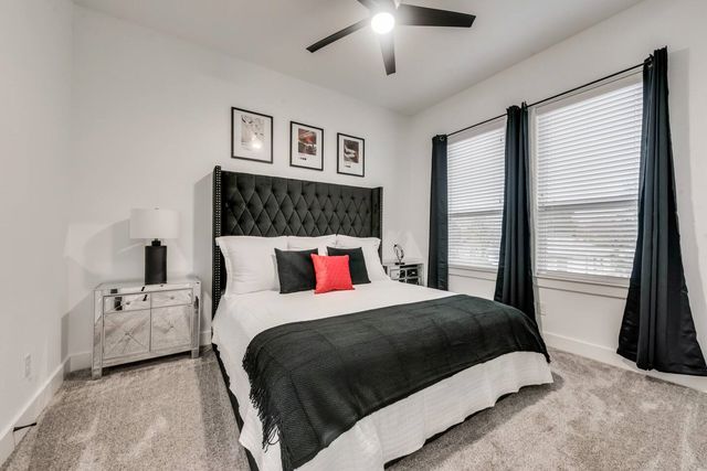 2015 S Ewing Avenue, Dallas, TX 75216