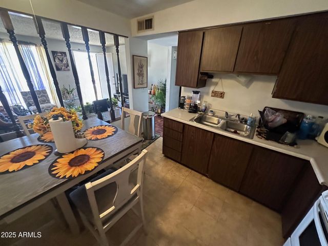 1145 W SOUTHERN Avenue, Tempe, AZ 85282