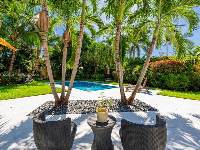 1212 NE 17th Ter, Fort Lauderdale, FL 33304