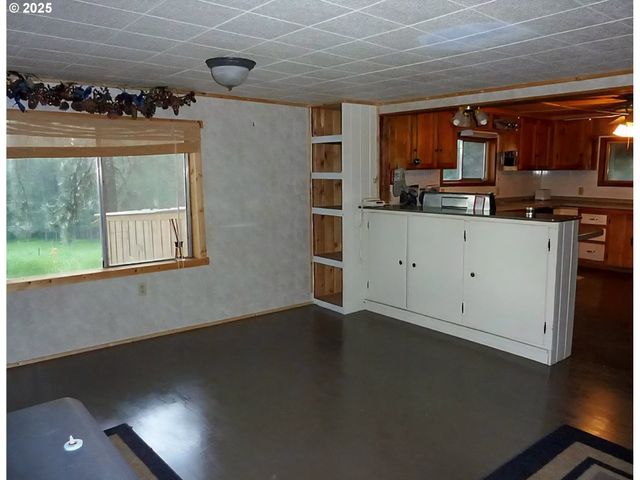 69443 WICKENS Ln, Elgin, OR 97827