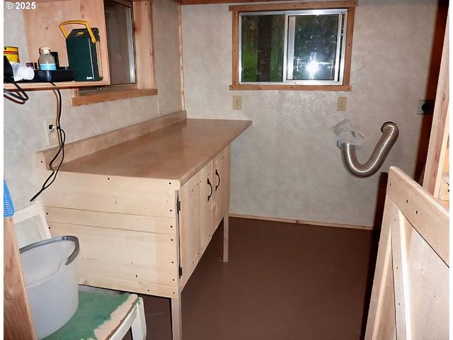 69443 WICKENS Ln, Elgin, OR 97827