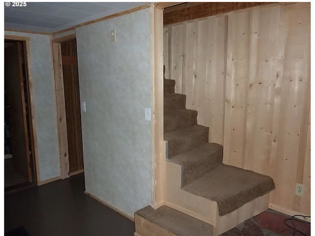 69443 WICKENS Ln, Elgin, OR 97827