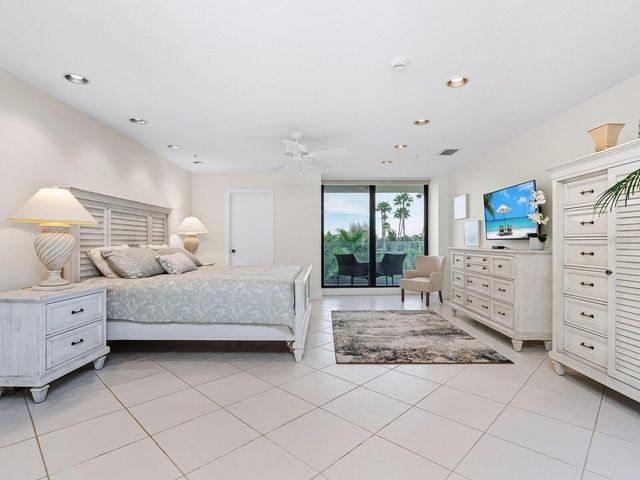 1511 GULF OF MEXICO DRIVE 201, Longboat Key, FL 34228