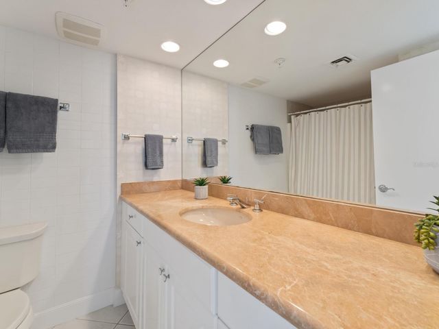 1511 GULF OF MEXICO DRIVE 201, Longboat Key, FL 34228