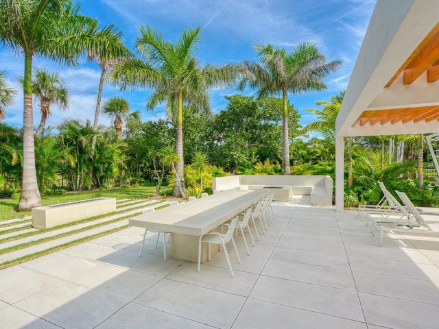 1511 GULF OF MEXICO DRIVE 201, Longboat Key, FL 34228