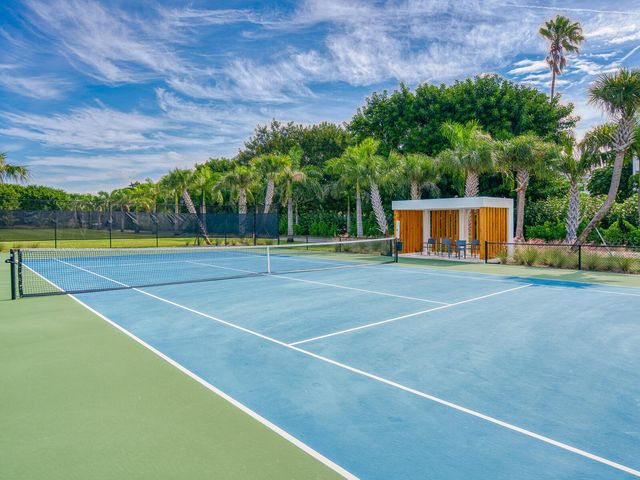 1511 GULF OF MEXICO DRIVE 201, Longboat Key, FL 34228