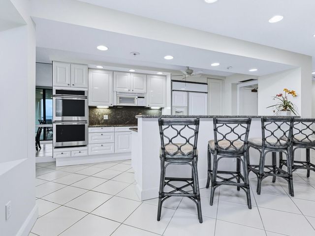 1511 GULF OF MEXICO DRIVE 201, Longboat Key, FL 34228
