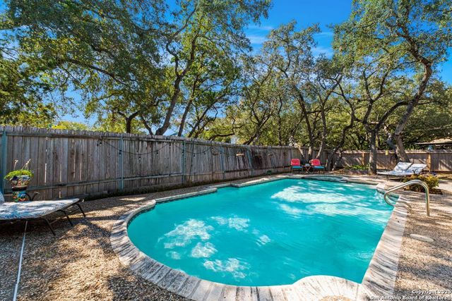 4614 Fringetree Woods, San Antonio, TX 78249