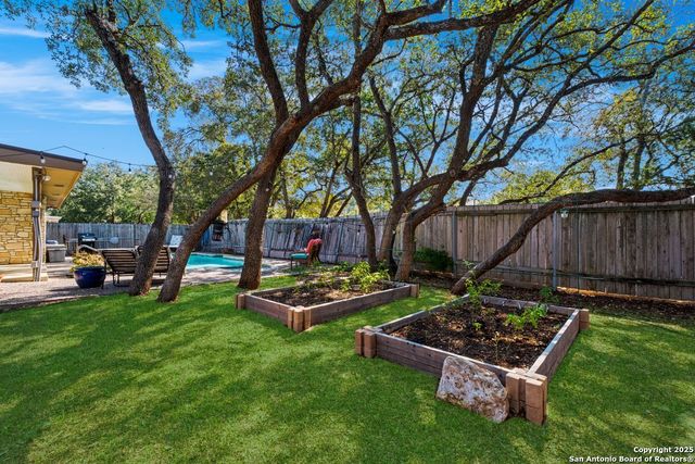 4614 Fringetree Woods, San Antonio, TX 78249