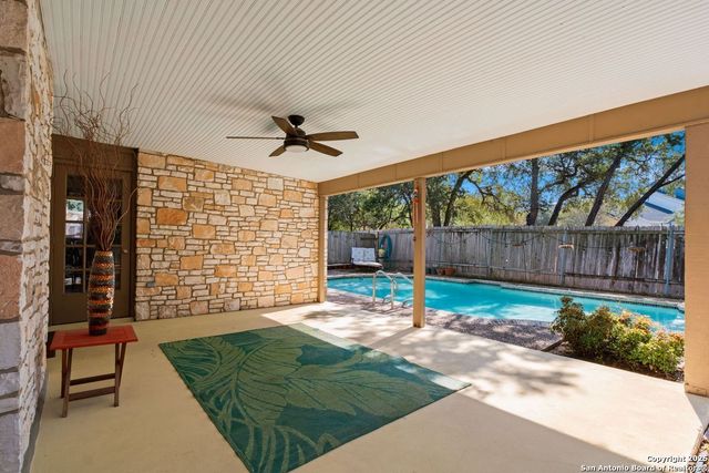 4614 Fringetree Woods, San Antonio, TX 78249