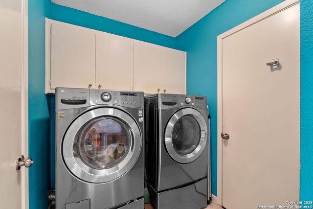 4614 Fringetree Woods, San Antonio, TX 78249