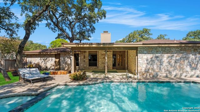 4614 Fringetree Woods, San Antonio, TX 78249