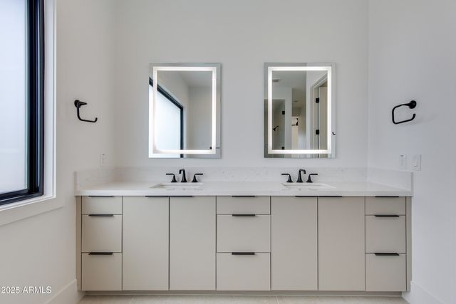 6338 N 86th Street, Scottsdale, AZ 85250