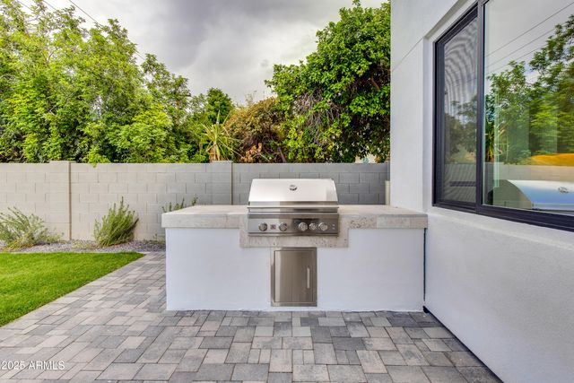 6338 N 86th Street, Scottsdale, AZ 85250