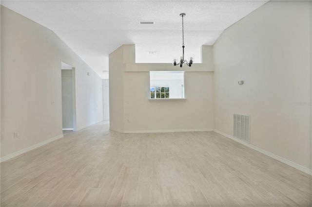 617 N 4TH AVENUE, Deltona, FL 32725