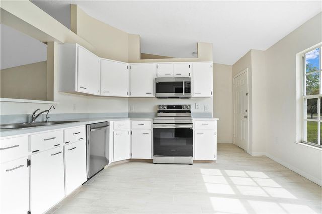 617 N 4TH AVENUE, Deltona, FL 32725