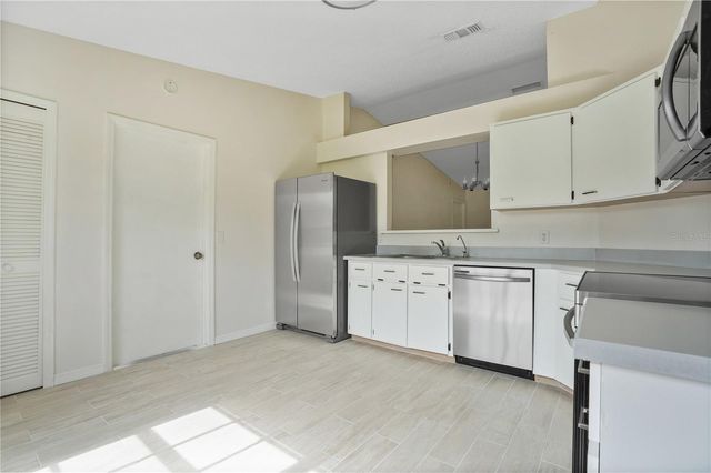 617 N 4TH AVENUE, Deltona, FL 32725