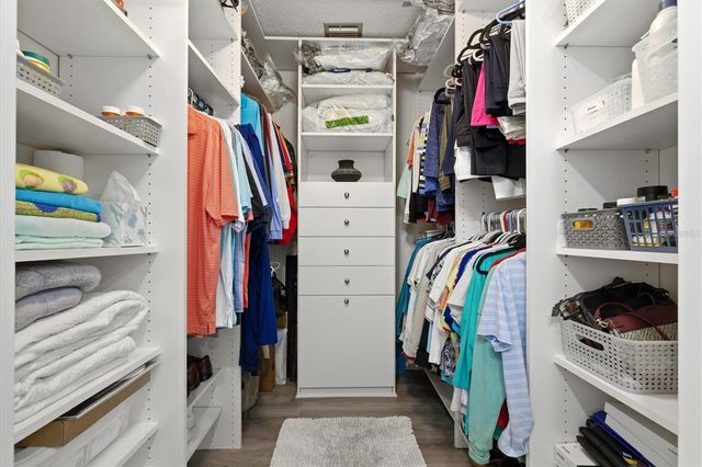 3129 WINDRUSH BOURNE 56, Sarasota, FL 34235