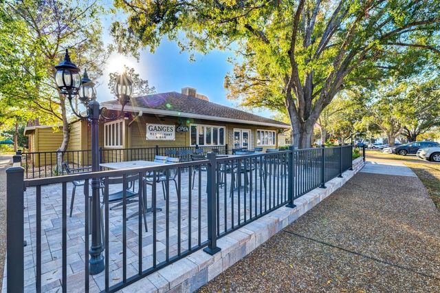 3129 WINDRUSH BOURNE 56, Sarasota, FL 34235