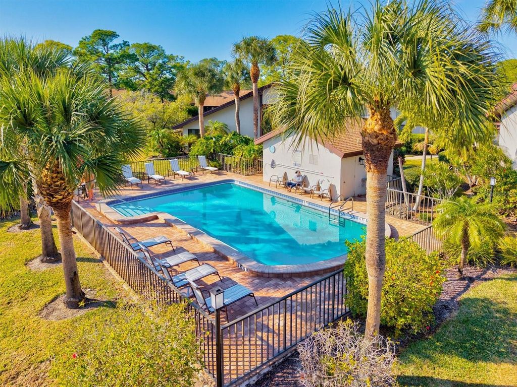 Image 25 of property listing at 3129 WINDRUSH BOURNE 56, Sarasota, FL 34235