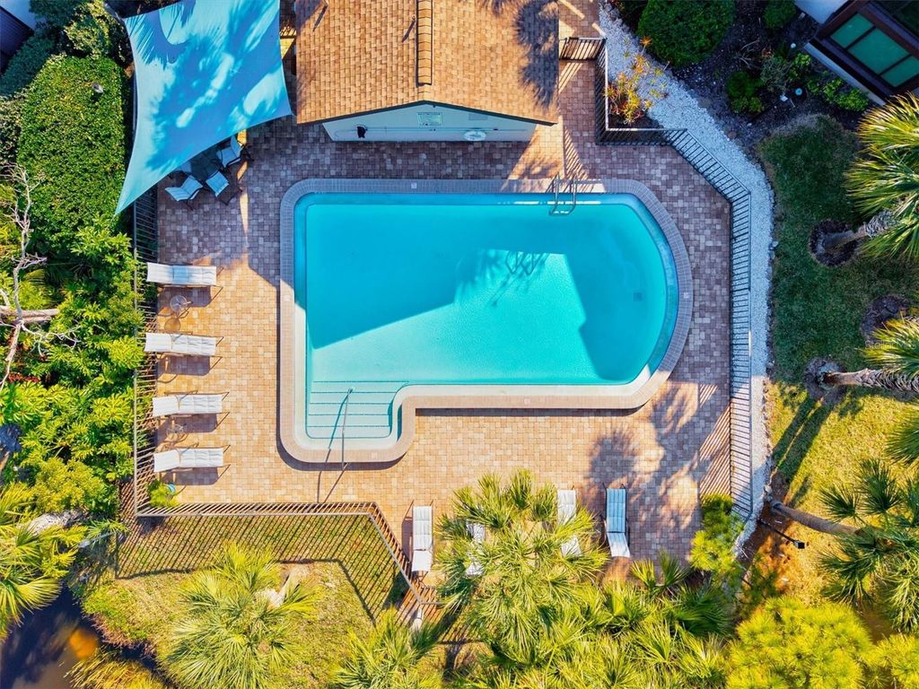 Image 27 of property listing at 3129 WINDRUSH BOURNE 56, Sarasota, FL 34235