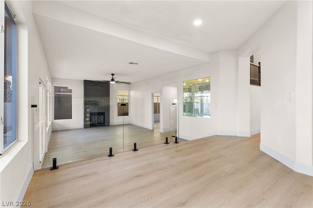 1700 Double Arrow Place, Las Vegas, NV 89128