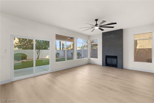 1700 Double Arrow Place, Las Vegas, NV 89128