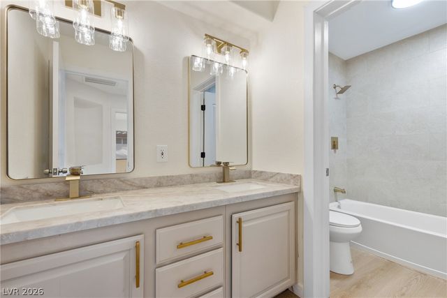 1700 Double Arrow Place, Las Vegas, NV 89128