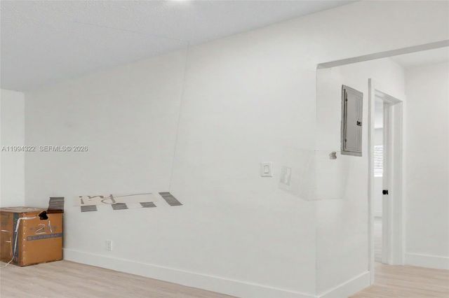 55 SW 13th St A, Dania Beach, FL 33004