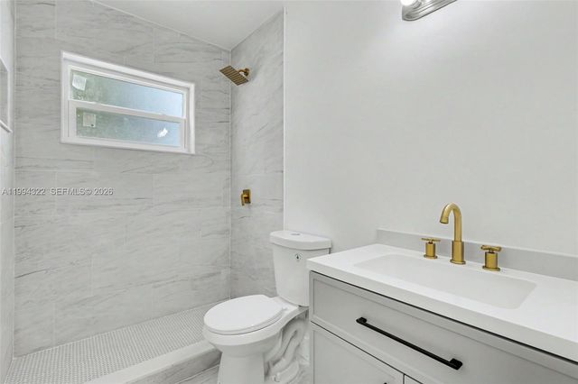 55 SW 13th St A, Dania Beach, FL 33004