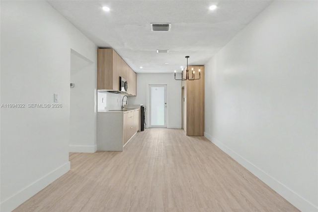 55 SW 13th St A, Dania Beach, FL 33004