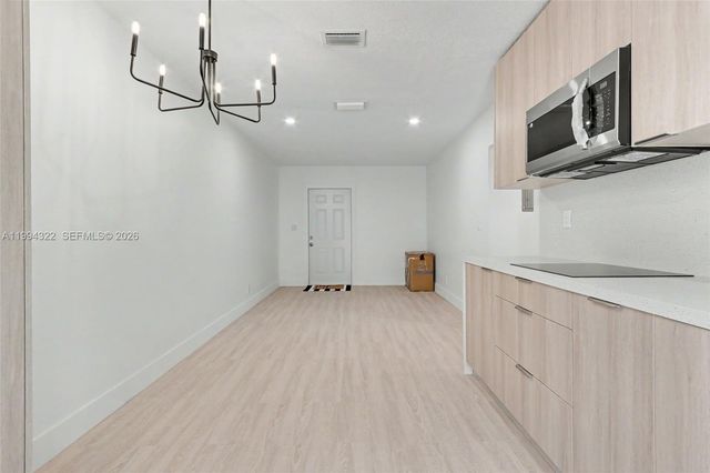 55 SW 13th St A, Dania Beach, FL 33004