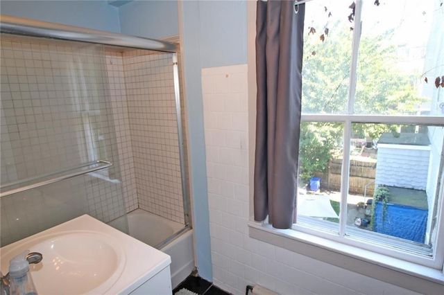 32 Ann Street 2, Newport, RI 02840