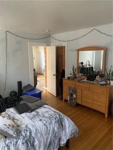 32 Ann Street 2, Newport, RI 02840