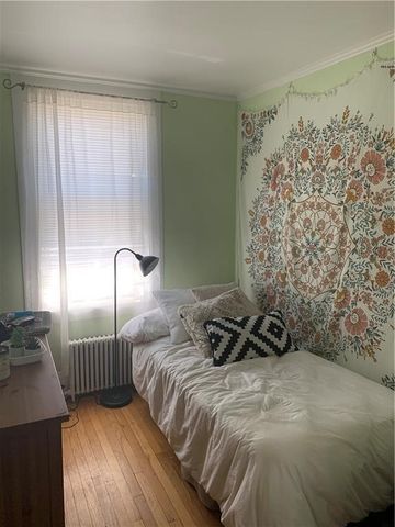 32 Ann Street 2, Newport, RI 02840